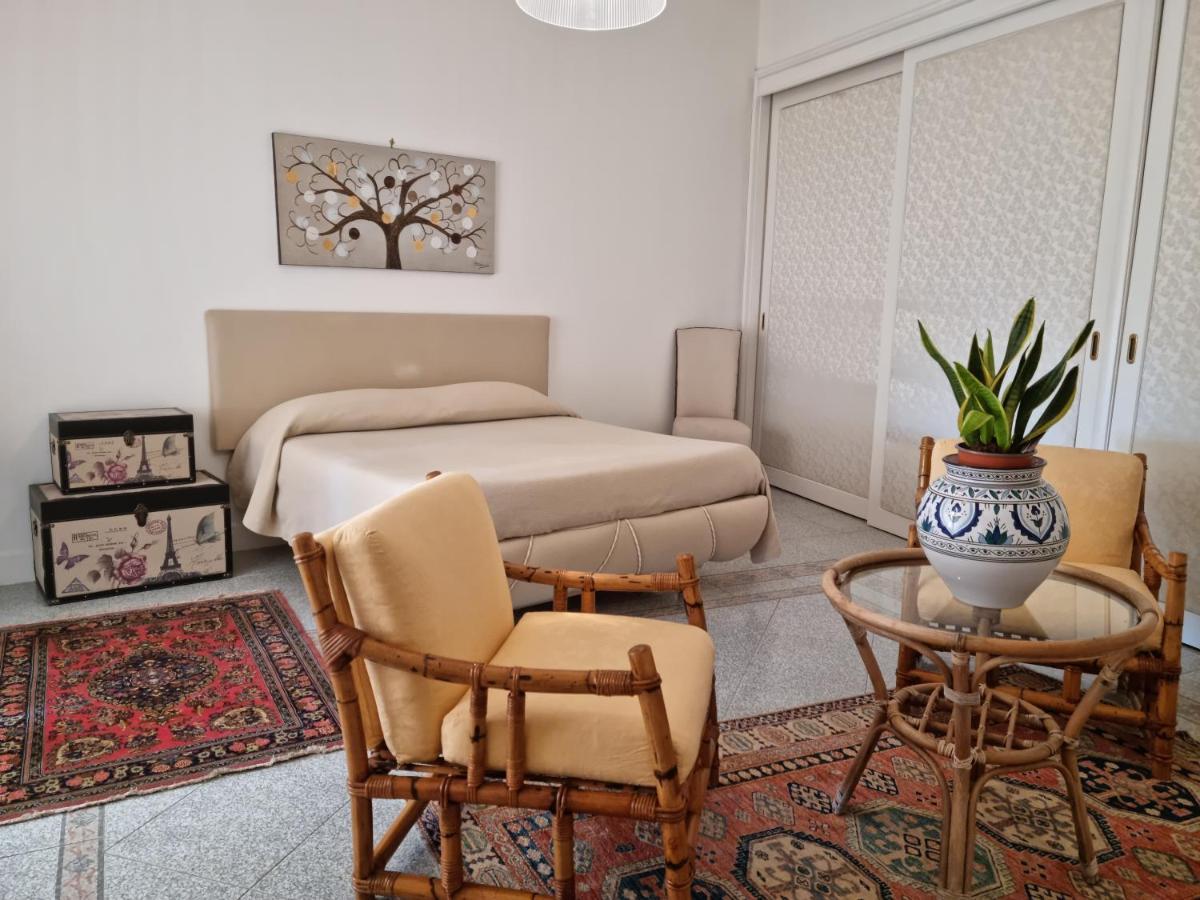 La Maison Doree Giardini Naxos Bagian luar foto